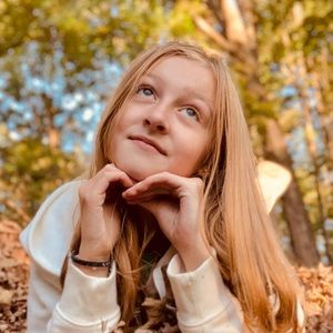 Meet your Posher, Bella